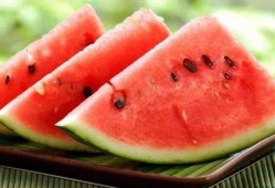 夏天晚上吃瓜,消暑解渴的夏日美食之旅