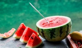 带你吃瓜极品诗句大全,极品诗句大盘点