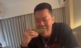 济南男子吃瓜事件视频,一场引发热议的街头冲突瞬间