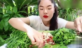泰国美女吃腌瓜,腌瓜美食之旅