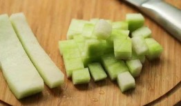 吃瓜不吃花吖,网络热词背后的文化现象