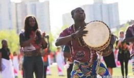 吃瓜校园长椅,揭秘校园生活点滴