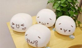 吃瓜团子玩偶图片高清,团子萌态——高清玩偶图片赏析