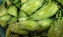 青瓜煮肉吃的瓜,青瓜煮肉，传统美食新体验