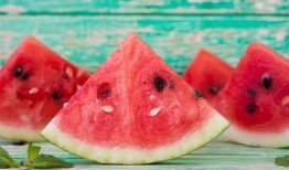 吃瓜的霸气文案,揭秘娱乐圈风云变幻