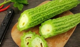 吃瓜吃出夜明珠,意外吃出夜明珠，揭秘神秘宝石之谜