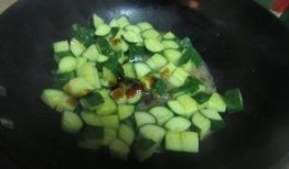 吃瓜爆料黑胡椒,一场味蕾与真相的较量