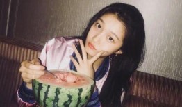 吃瓜的女生像猿猴,猿猴般的热情与好奇