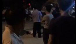 界首新郎吃瓜事件视频,一场意外的婚礼闹剧引发网友热议