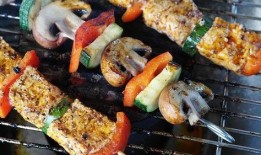 lambko吃瓜,网络红人的瓜田奇遇记