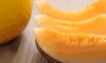 梦见自己吃蜜瓜,揭秘梦见吃蜜瓜的深层寓意