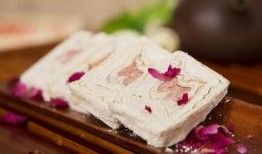 玫瑰酥糖吃瓜,甜蜜滋味尽享夏日