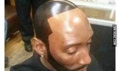 丑男吃瓜梳头图片