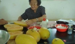 太奶奶吃瓜,一段温馨的乡村记忆