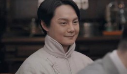 黄晓明尹正吃瓜,娱乐圈新动态引热议