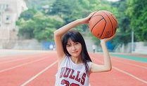 吃瓜打篮球女孩图片,运动与生活的完美融合
