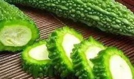 官渡吃瓜,一场吃瓜群众的狂欢盛宴