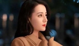 吃瓜美女海报,揭秘吃瓜美女海报背后的故事